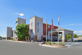 Отель Holiday Inn Express Albuquerque N - Bernalillo, an IHG Hotel  Берналилло 